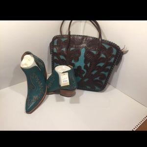 Leaders in Leather Turquoise brown tooled western  purse